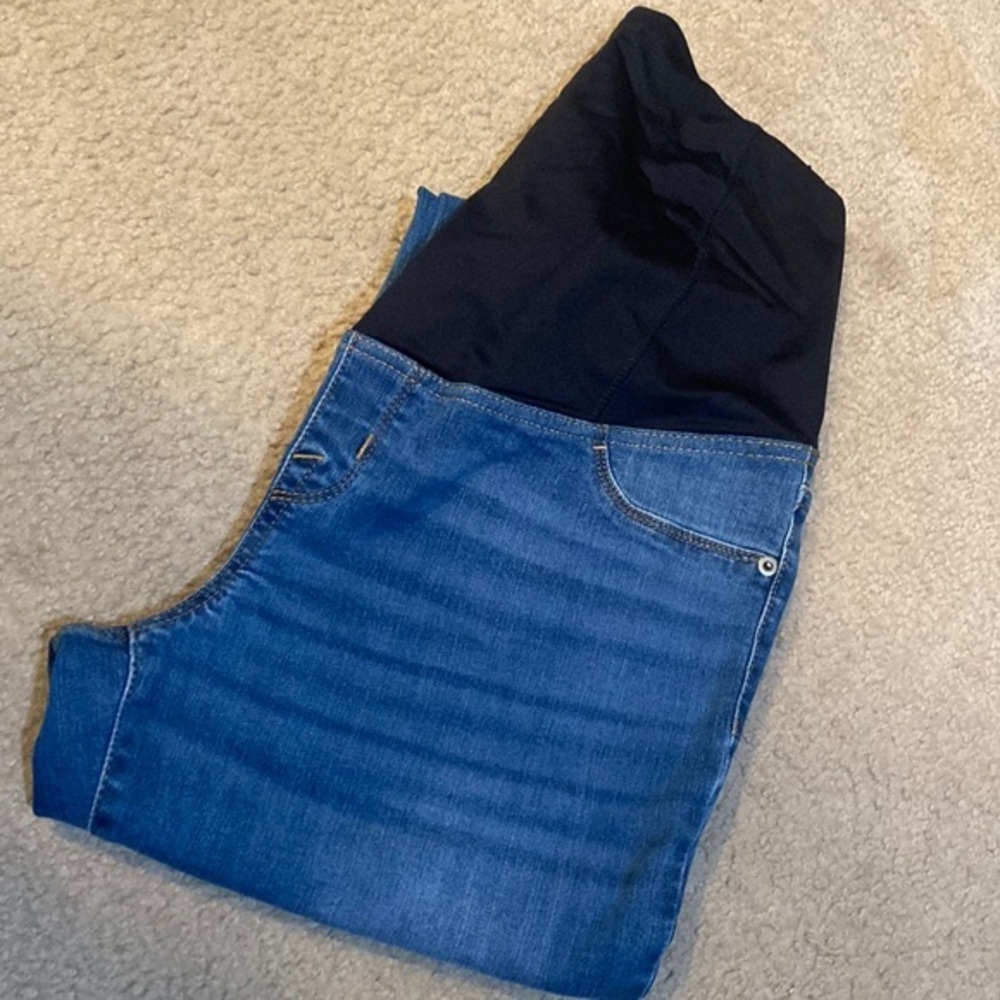 Maternity Jeggings!! Size 8/ 29R